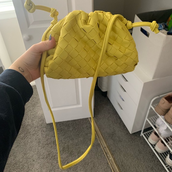 green/yellow purse - Picture 1 of 2